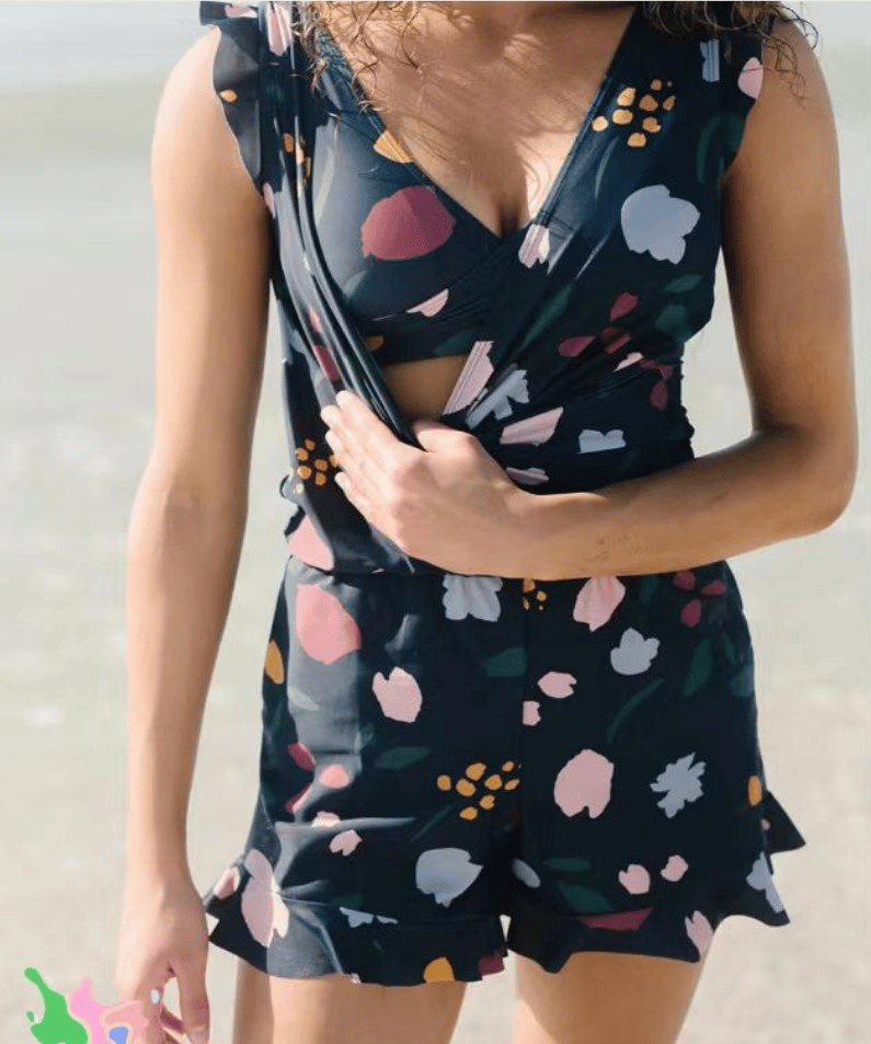 Agnieszka – Ruffled swimsuit with bust support
